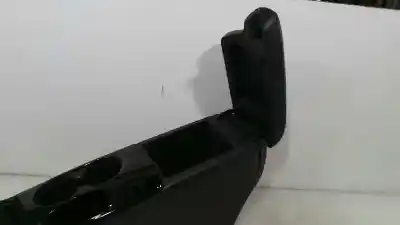 Pezzo di ricambio per auto di seconda mano bracciolo centrale per infiniti q30 1.5 d riferimenti oem iam 969115df0a  969115df0a