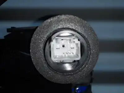 Pièce détachée automobile d'occasion serrure de porte avant droite pour toyota yaris (ksp9/scp9/nlp9) básico références oem iam 690300d150 690300d150 690300d150