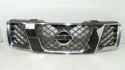 Peça sobressalente para automóvel em segunda mão grelha frontal por nissan np300 navara (d40) 2.5 dci 4wd referências oem iam 62310eb400