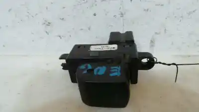 Peça sobressalente para automóvel em segunda mão botão / interruptor elevador vidro traseiro direito por nissan np300 navara (d40) 2.5 dci 4wd referências oem iam 25411ea003