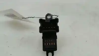 Peça sobressalente para automóvel em segunda mão botão / interruptor elevador vidro traseiro esquerdo por nissan np300 navara (d40) 2.5 dci 4wd referências oem iam 25411ea003