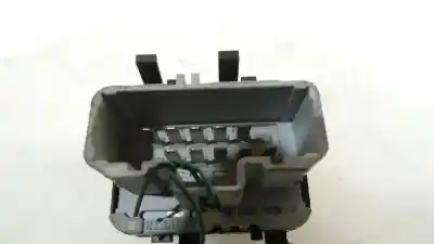 Second-hand car spare part left front power window switch for renault twingo authentique oem iam references 8200214939  8200214939