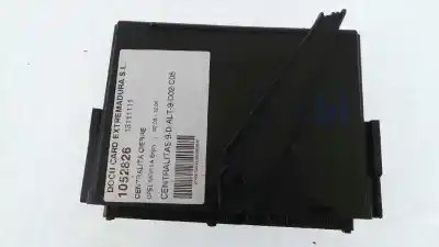 Pezzo di ricambio per auto di seconda mano QUADRO DI CHIUSURA per OPEL MERIVA  Riferimenti OEM IAM 13111111  13111111