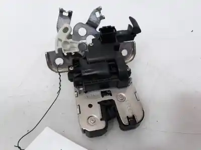 Recambio de automóvil de segunda mano de cerradura maletero / porton para audi a1 1.6 tdi referencias oem iam 8r0827505a 8r0827505a 