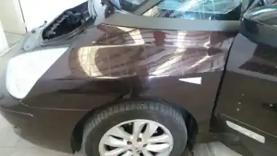 Автозапчастина б/у ПЕРЕДНЕ ЛІВЕ КРИЛО для RENAULT ESPACE IV (JK0)  Посилання на OEM IAM 7701473588  7701473588