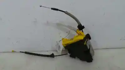 Peça sobressalente para automóvel em segunda mão fechadura da porta dianteira direita por kia cee´d maracaná referências oem iam 81320a2110