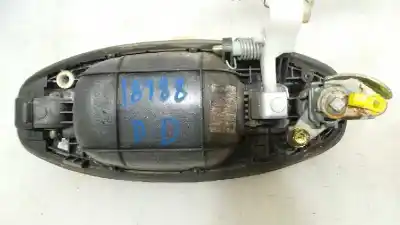 Pièce détachée automobile d'occasion poignée de porte avant droite pour hyundai santa fé i (sm) 2.0 crdi 4x4 références oem iam 8266026000 8266026000 8266026000
