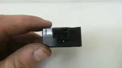 Автозапчастина б/у Вимикач для PEUGEOT 208  Посилання на OEM IAM 9801662777  9801662777