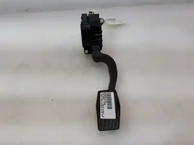 Second-hand car spare part ACCELERATOR PEDAL for OPEL CORSA E  OEM IAM references 13305804  13305804
