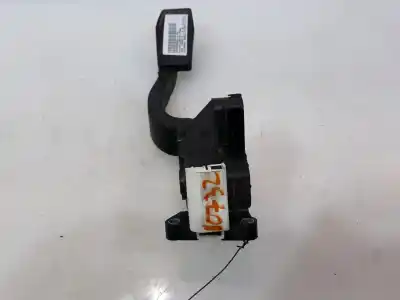 Second-hand car spare part accelerator pedal for opel corsa e 1.4 16v cat (b 14 xej / ldd) oem iam references 13305804  13305804