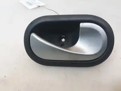 Peça sobressalente para automóvel em segunda mão PUXADOR INTERIOR TRASEIRO DIREITO por RENAULT CLIO III  Referências OEM IAM 8200730863  8200730863