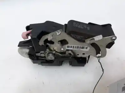 Second-hand car spare part LEFT FRONT DOOR LOCK for MERCEDES-BENZ VITO KASTEN (639)  OEM IAM references 6397200700  6397200700