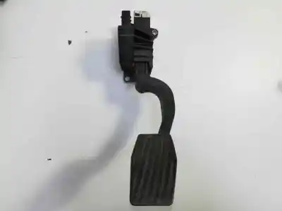 Second-hand car spare part ACCELERATOR PEDAL for OPEL CORSA E  OEM IAM references 13305804  13305804