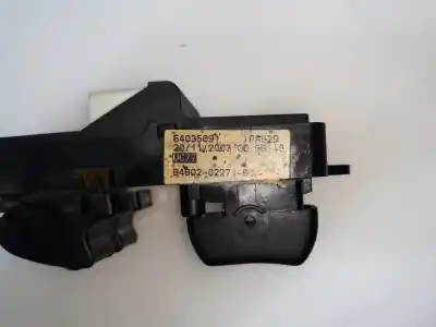 Second-hand car spare part left front power window switch for toyota corolla (_e12_) 2.0 d-4d (cde120_) oem iam references 8482002111  8482002111