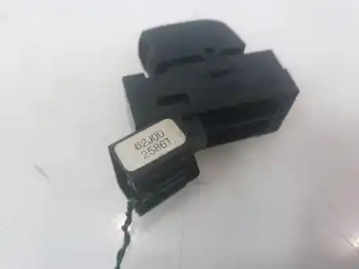 Second-hand car spare part right front power window switch for suzuki swift iii (mz, ez) 1.3 (rs 413) oem iam references 62j002586t