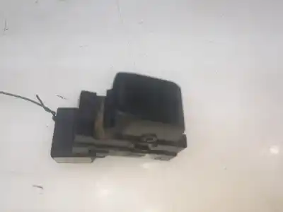 Second-hand car spare part right front power window switch for suzuki swift iii (mz, ez) 1.3 (rs 413) oem iam references 62j002586t  62j002586t