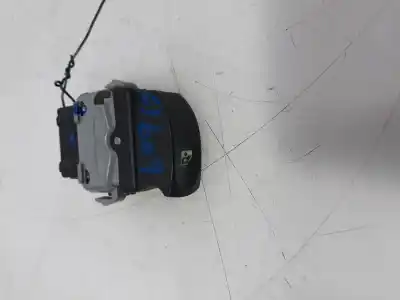 Peça sobressalente para automóvel em segunda mão botão / interruptor elevador vidro traseiro direito por renault clio iii yahoo referências oem iam 214936b  214936b