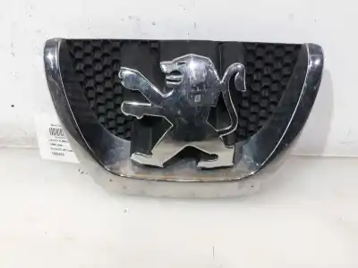 Second-hand car spare part front badge for peugeot 207 confort oem iam references 7810p9  7810p9