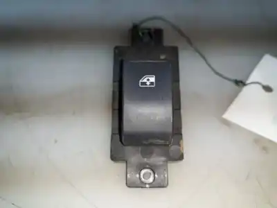 Peça sobressalente para automóvel em segunda mão botão / interruptor elevador vidro traseiro direito por chevrolet captiva 2.0 vcdi lt referências oem iam 202005438