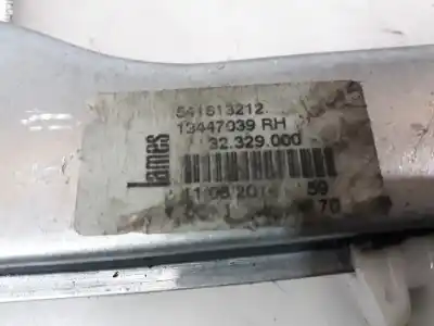 Second-hand car spare part passenger side right window regulator for opel corsa d 1.3 16v cdti oem iam references 13447039  13447039