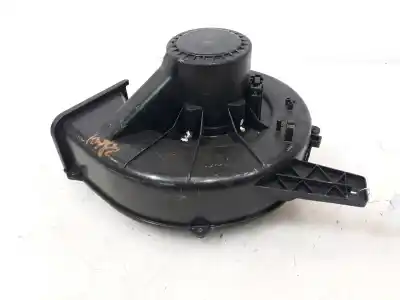 Pezzo di ricambio per auto di seconda mano VENTOLA RISCALDAMENTO per VOLKSWAGEN POLO (6C1)  Riferimenti OEM IAM 6R1819015A  6R1819015A