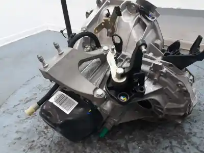 Second-hand car spare part gearbox for dacia logan ii ambiance oem iam references 320101572r  jh3372