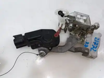 Peça sobressalente para automóvel em segunda mão fechadura da porta dianteira direita por peugeot 107 urban referências oem iam 9136t9