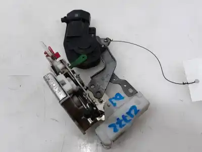 Peça sobressalente para automóvel em segunda mão fechadura da porta dianteira esquerda por peugeot 107 urban referências oem iam 9135t2