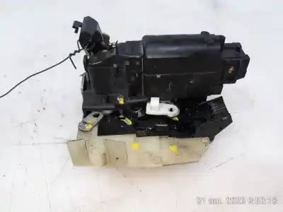 Pezzo di ricambio per auto di seconda mano serratura porta anteriore destra per dacia duster ambiance 4x2 riferimenti oem iam 805036956r