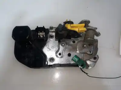 Second-hand car spare part front right door lock for chrysler 300c (lx, le) 3.0 crd oem iam references 4575894aa