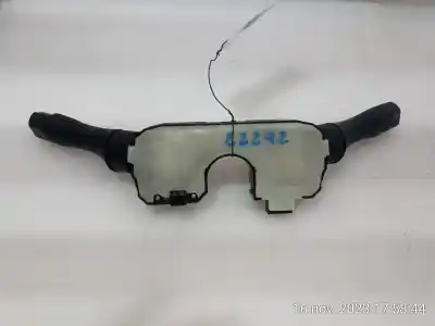 Pezzo di ricambio per auto di seconda mano comando multifunzione per renault koleos privilege riferimenti oem iam 25560jy02a