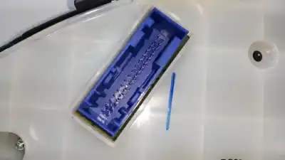 Peça sobressalente para automóvel em segunda mão quadrante por opel meriva b cosmo referências oem iam 13373452  13373452