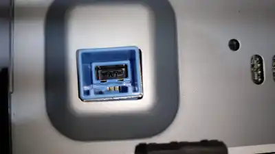 Second-hand car spare part multifunction display for opel meriva b cosmo oem iam references 13351355  13351355