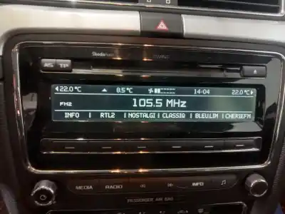 Piesă de schimb auto la mâna a doua SISTEM AUDIO / CD RADIO CASETOFON pentru SKODA SUPERB COMBI (3T5)  Referințe OEM IAM 3T0035161  3T0035161