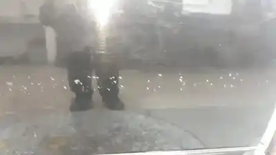 Автозапчасти б/у дверь задняя правая за kia sorento i (jc) 2.5 crdi ссылки oem iam 770043e111  770043e111