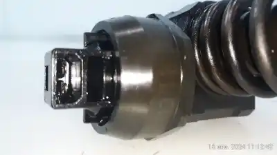 Second-hand car spare part injector for skoda superb combi (3t5) ambition oem iam references 38130073bq  38130073bq