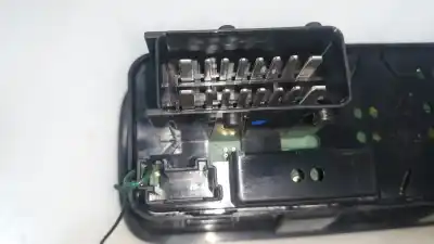 Peça sobressalente para automóvel em segunda mão botão / interruptor elevador vidro dianteiro esquerdo por citroen c3 selection referências oem iam 96637530xt  96637530xt