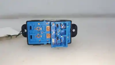 Second-hand car spare part rear right power window switch for kia carens (un) emotion oem iam references 935801d5003w  935801d5003w