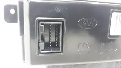 Second-hand car spare part multifunction display for kia cee´d concept oem iam references 957101h100 957101h100 957101h100