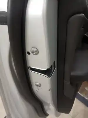 Peça sobressalente para automóvel em segunda mão fechadura da porta dianteira esquerda por bmw serie 3 touring (e46) 330d referências oem iam 51217011241