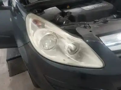 Pezzo di ricambio per auto di seconda mano Faro Anteriore Destro per OPEL CORSA D Essentia Riferimenti OEM IAM 13186382  13186382