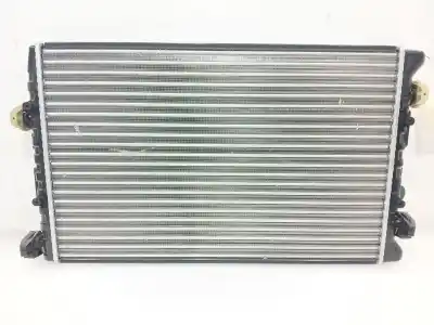 Recambio de automóvil de segunda mano de RADIADOR AGUA para VOLKSWAGEN POLO (9N3)  referencias OEM IAM 6Q0121253R  