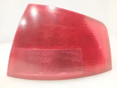 Pezzo di ricambio per auto di seconda mano LUCI POSTERIORI DESTRA per AUDI A8 (4E2)  Riferimenti OEM IAM 4E0945096E  4E0945096E