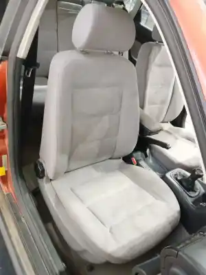 Автозапчасти б/у СИДЕНЬЕ ПРАВОЕ ПЕРЕДНЕЕ за AUDI A4 B5 (8D2)  ссылки OEM IAM   