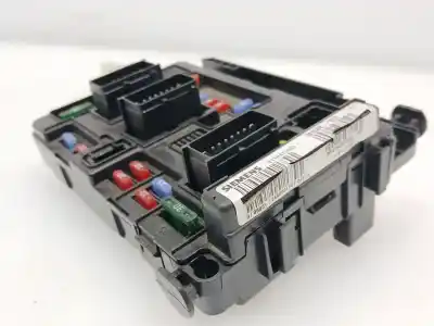 Peça sobressalente para automóvel em segunda mão caixa de fusíveis e relés por citroen c3 1.4 referências oem iam 9643498880  9643498880