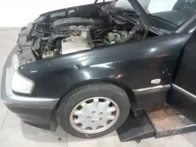 Peça sobressalente para automóvel em segunda mão guarda-lamas dianteiro esquerdo por mercedes-benz clase c (w202) c 220 cdi (202.133) referências oem iam 