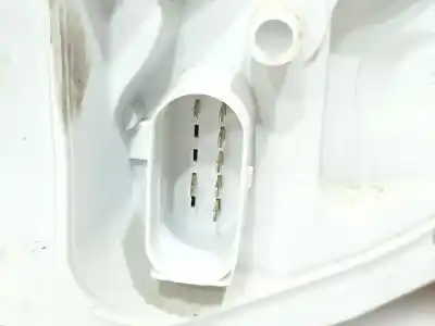 Автозапчасти б/у правый задний фонарь за audi a6 c6 (4f2) 2.4 ссылки oem iam 4f5945096l  4f5945096l