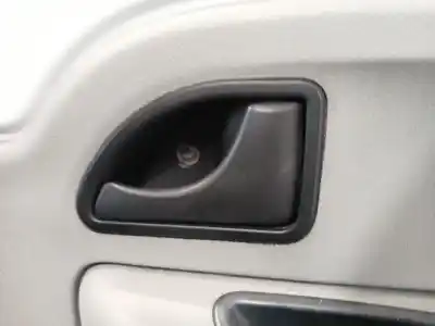 Автозапчасти б/у внутри передней правой ручки за renault kangoo express (fc0/1_) 1.5 dci (fc08, fc09) ссылки oem iam 8200285837