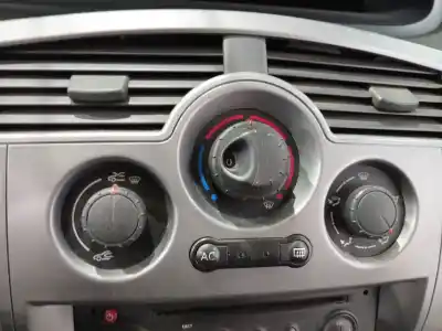 Peça sobressalente para automóvel em segunda mão comando de sofagem (chauffage / ar condicionado)  por renault scénic ii (jm0/1_) 1.5 dci (jm1e, jm16) referências oem iam 7701056580