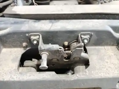 Автозапчастина б/у замок капота для audi a6 c5 (4b2) 2.5 tdi посилання на oem iam 8l0823509e